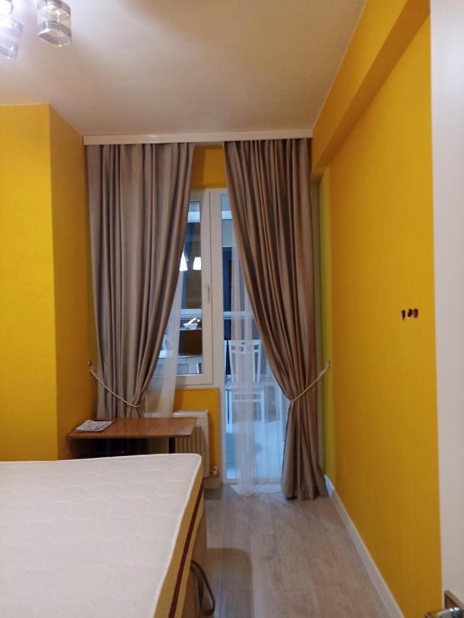 One Room With A Shared Bathroom Chisinau Ngoại thất bức ảnh